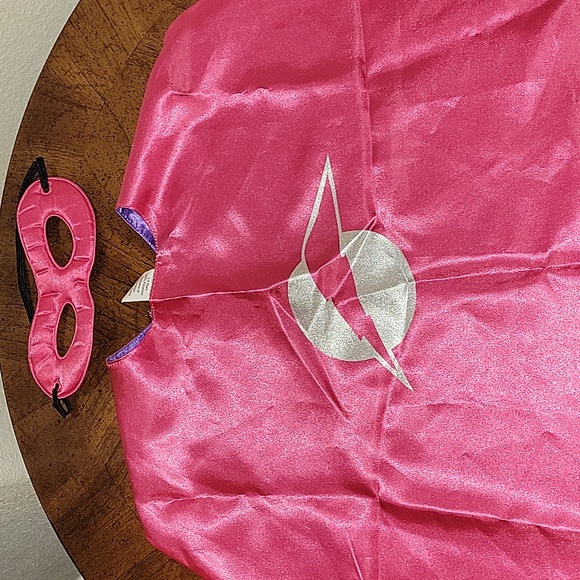Miss Super Hero reversible cape 2 piece set, Pink/ Purple, GUC - Picture 3 of 6